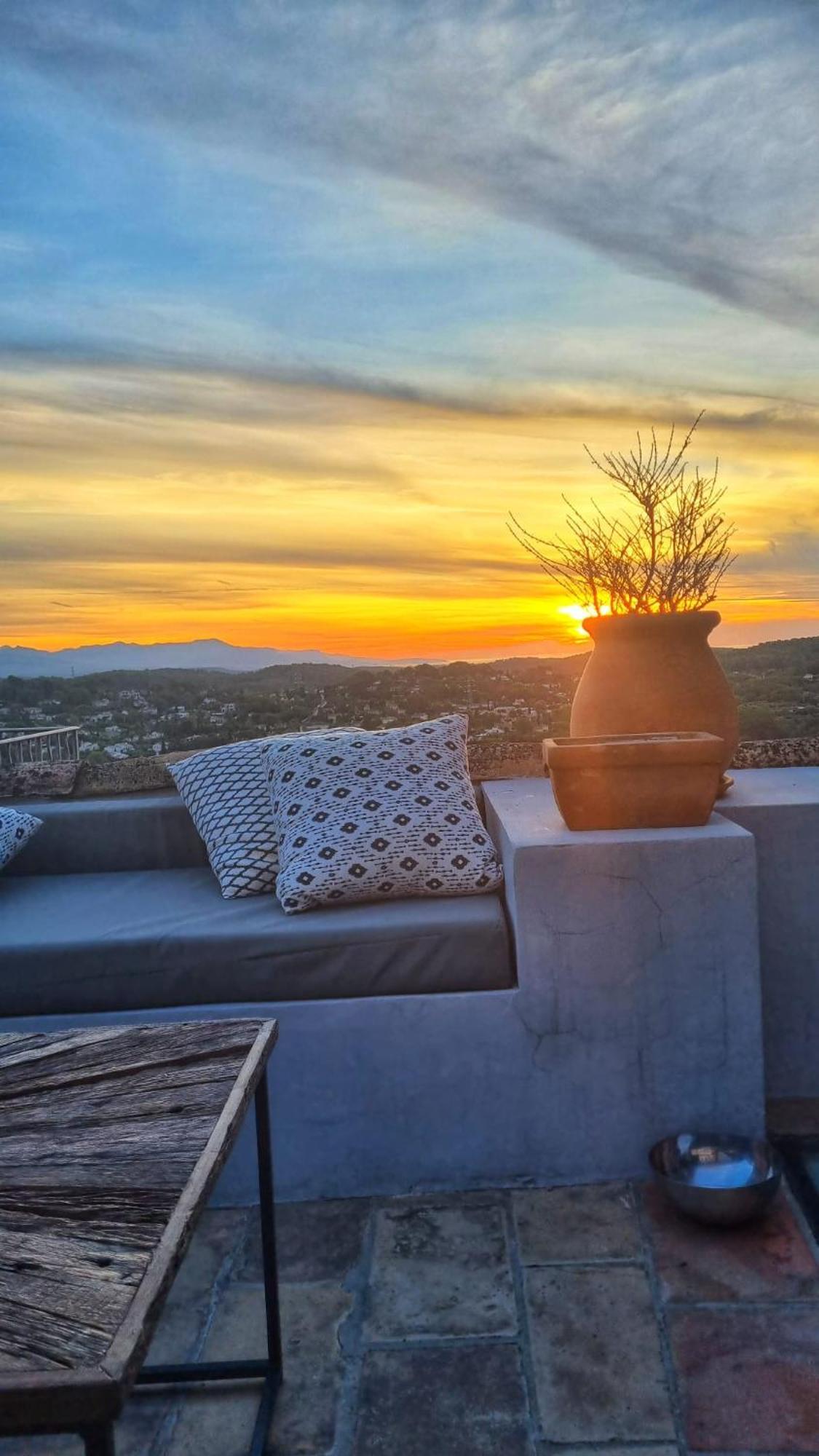 Townhouse Mougins In The Old Village, Fantastic View, Sea And Mountains Exterior foto